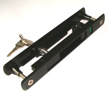 CIERRE LAT. Y CUBETA C/LLAVE EXT C/KIT45 "VPC" (LA) "NEGRO" [1]